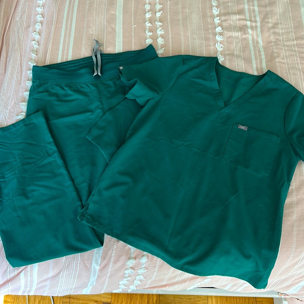 Forest Green figs Set